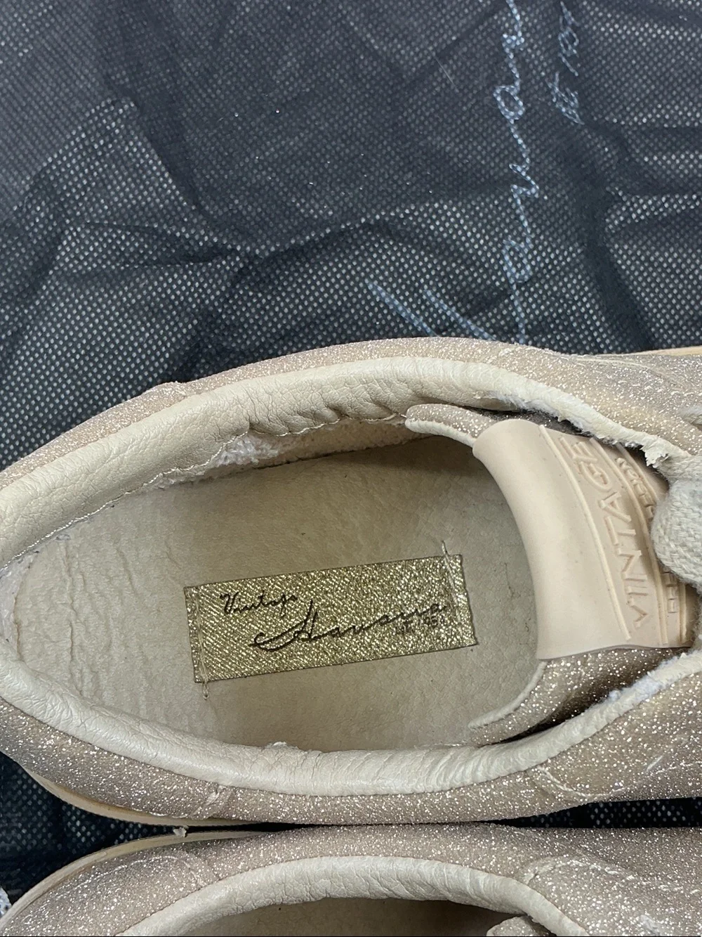 Vintage Havana Kara Matte GOLD Glitter Leather Sneakers Shoes 7.5